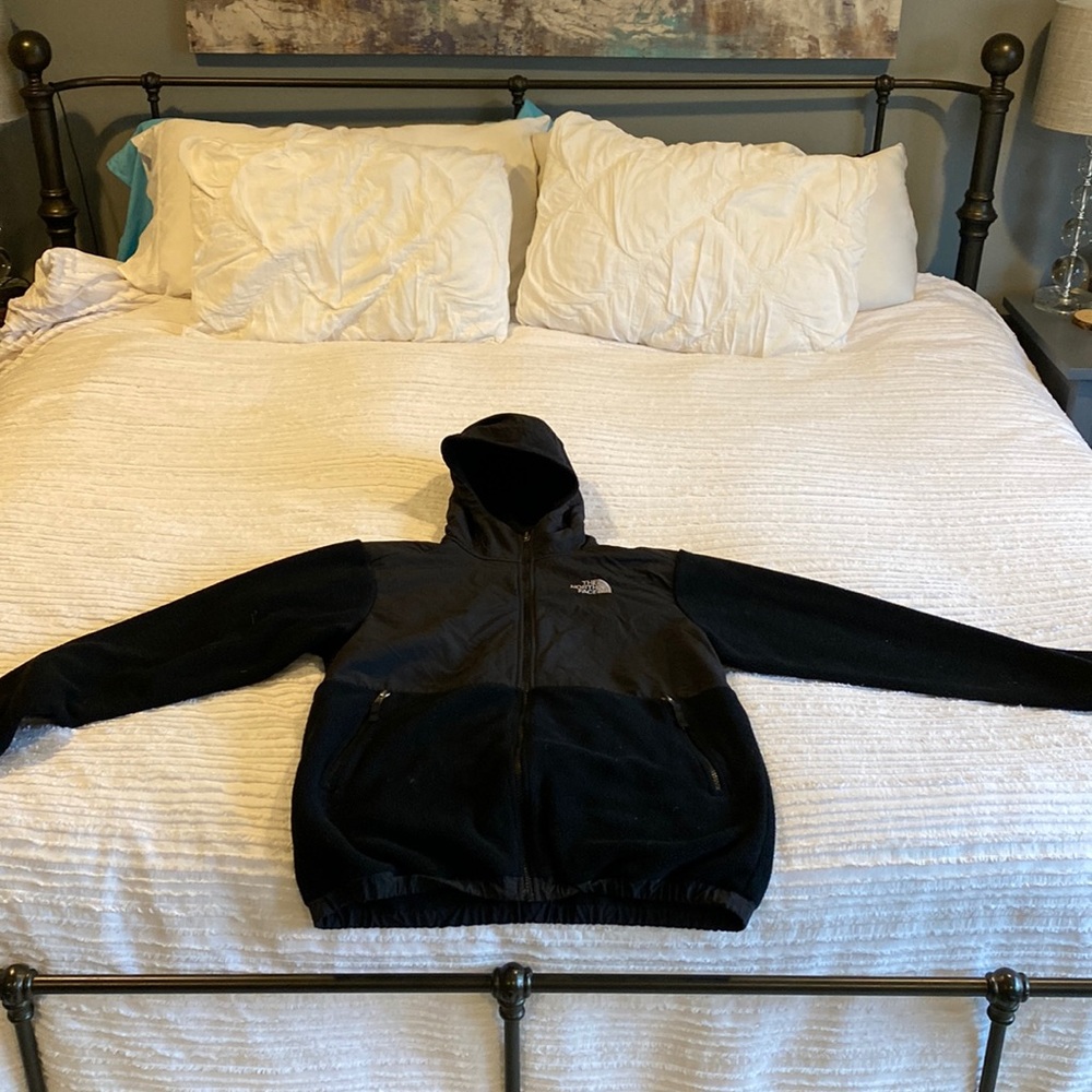 The North Face Boys XL Denali fleece jacket